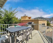 United States California Avalon vacation rental compare prices direct by owner 131271
