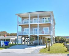 United States North Carolina Oak Island vacation rental compare prices direct by owner 10163802