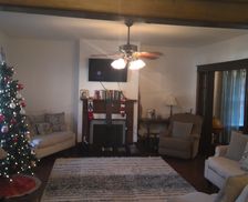 United States Kentucky Pineville vacation rental compare prices direct by owner 2068266