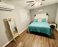 United States Texas Waco vacation rental compare prices direct by owner 29927260