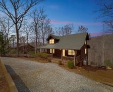 United States North Carolina Lake Lure vacation rental compare prices direct by owner 168411