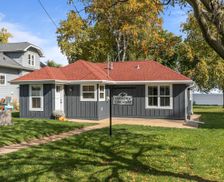 United States Wisconsin Oshkosh vacation rental compare prices direct by owner 2857308