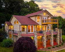 United States North Carolina Clyde vacation rental compare prices direct by owner 2050694