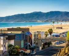 United States California Santa Monica vacation rental compare prices direct by owner 2096149