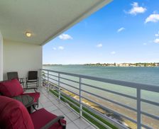 United States Florida St. Petersburg vacation rental compare prices direct by owner 19483504