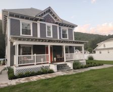 United States New York Shandaken vacation rental compare prices direct by owner 2559287