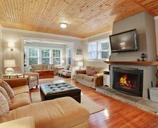 United States Michigan Union Pier vacation rental compare prices direct by owner 2666905