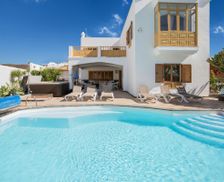 Spain Canarias Tías vacation rental compare prices direct by owner 6378461