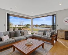 New Zealand Canterbury Huntingdon vacation rental compare prices direct by owner 23668194