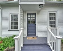 United States New York Westfield vacation rental compare prices direct by owner 2784509