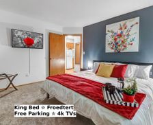 United States Wisconsin Wauwatosa vacation rental compare prices direct by owner 11584778