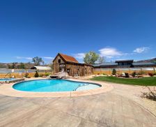 United States Utah Kanab vacation rental compare prices direct by owner 2516219