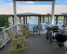 United States Texas Crystal Beach vacation rental compare prices direct by owner 2505358