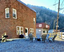 United States West Virginia Gilbert vacation rental compare prices direct by owner 26574629