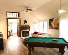 United States Texas Cedar Hill vacation rental compare prices direct by owner 11520083