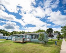 United States Michigan Grand Marais vacation rental compare prices direct by owner 10184534