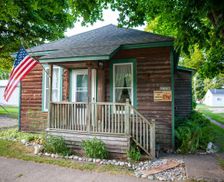 United States Michigan Grand Marais vacation rental compare prices direct by owner 10167912