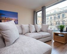 United Kingdom Scotland Glasgow City vacation rental compare prices direct by owner 24966069