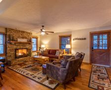 United States North Carolina Blowing Rock vacation rental compare prices direct by owner 10953158