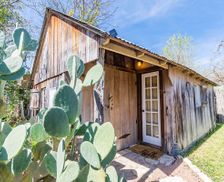 United States Texas Fredericksburg vacation rental compare prices direct by owner 11588827