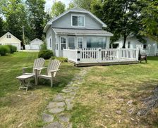 United States New York Ashville vacation rental compare prices direct by owner 11666139