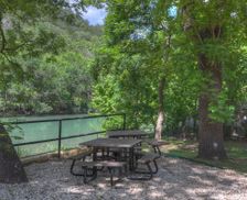 United States Texas New Braunfels vacation rental compare prices direct by owner 24893371