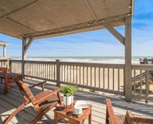 United States North Carolina Oak Island vacation rental compare prices direct by owner 12164034