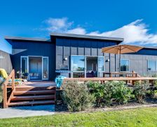 New Zealand Hawke's Bay Waimārama vacation rental compare prices direct by owner 6353130