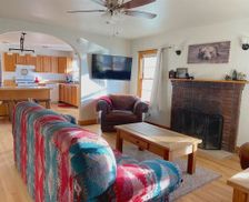United States Wyoming Cody vacation rental compare prices direct by owner 4361902