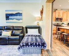 United States Montana West Yellowstone vacation rental compare prices direct by owner 6325163