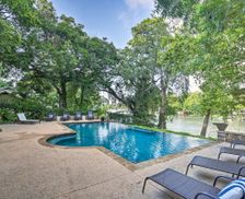 United States Texas Seguin vacation rental compare prices direct by owner 9325157