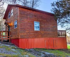 United States Tennessee Sparta vacation rental compare prices direct by owner 11642115