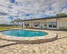 United States Texas Fredericksburg vacation rental compare prices direct by owner 10117191