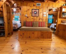 United States Tennessee Benton vacation rental compare prices direct by owner 11512801