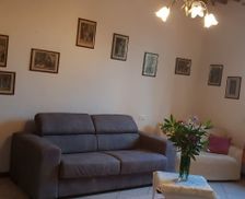 Italy Toscana Cascine-la Croce vacation rental compare prices direct by owner 10965028