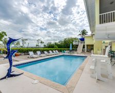 United States Florida Key Largo vacation rental compare prices direct by owner 10116168