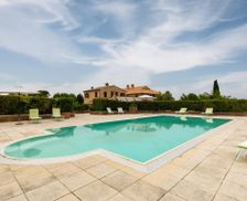 Italy Marche Tolentino vacation rental compare prices direct by owner 10139012