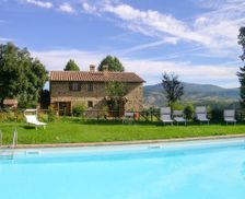 Italy Toscana Radicofani vacation rental compare prices direct by owner 26617417