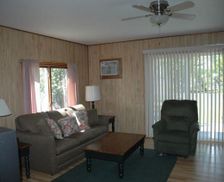 United States Wisconsin Fox Lake vacation rental compare prices direct by owner 10179318