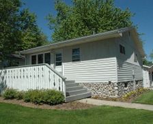 United States Wisconsin Fox Lake vacation rental compare prices direct by owner 10179379