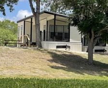 United States Texas Kerrville vacation rental compare prices direct by owner 24712748