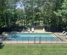 United States New York Hampton Bays vacation rental compare prices direct by owner 13048521