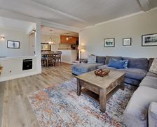 United States California Mammoth Lakes vacation rental compare prices direct by owner 2696499