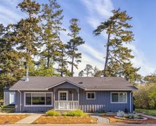 United States California Fort Bragg vacation rental compare prices direct by owner 13090451
