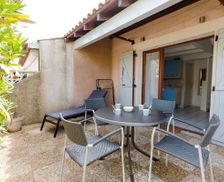 France Occitanie Gruissan vacation rental compare prices direct by owner 13097730