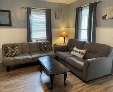 United States New York Oneonta vacation rental compare prices direct by owner 25028610