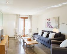 Spain Illes Balears Pollença vacation rental compare prices direct by owner 24938801
