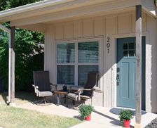 United States Texas Fredericksburg vacation rental compare prices direct by owner 24997889
