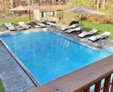 United States New York Woodbury vacation rental compare prices direct by owner 24990069