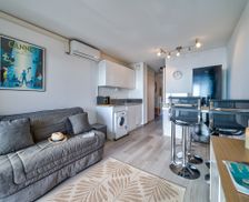 France Provence-Alpes-Côte d'Azur Cannes vacation rental compare prices direct by owner 24982501